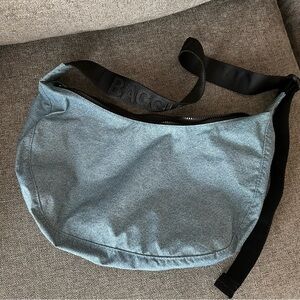 Baggu Medium Crescent Bag in Denim